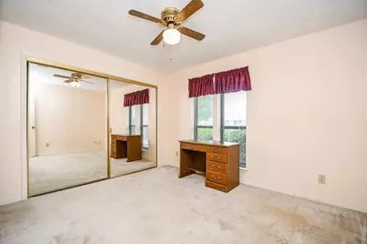 4902 Rainwater Drive, Pasadena, TX 77505 - Photo 9