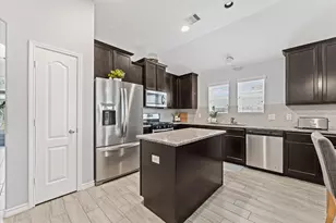 13806 Kodiak Brown Bear St, Crosby, TX 77532 - Photo 7