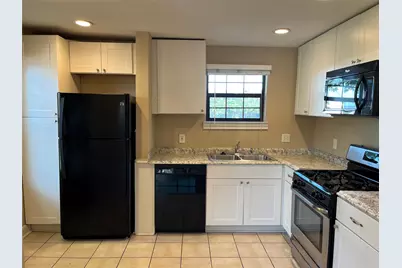 2115 Holman Street #3, Houston, TX 77004 - Photo 5