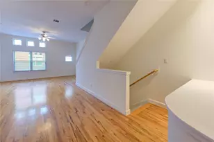 2710 Hullsmith Dr, Houston, TX 77063 - Photo 15