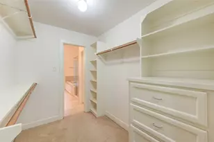 2710 Hullsmith Dr, Houston, TX 77063 - Photo 27