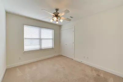 2710 Hullsmith Drive #402, Houston, TX 77063 - Photo 21
