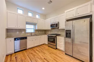 2710 Hullsmith Dr, Houston, TX 77063 - Photo 11