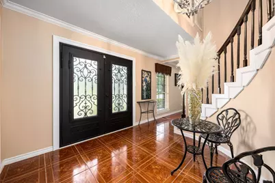 5703 Green Springs Drive, Houston, TX 77066 - Photo 5