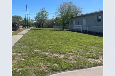 5601 Avenue L, Galveston, TX 77551 - Photo 1