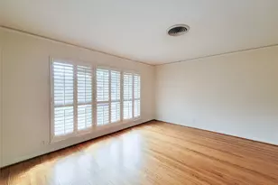 5442 Kinglet St, Houston, TX 77096 - Photo 3