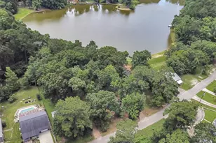 421 Columbia River Rd, Conroe, TX 77316 - Photo 1