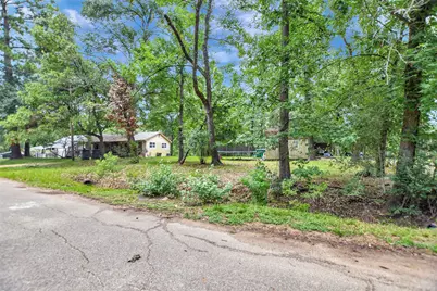 421 Columbia River Road, Conroe, TX 77316 - Photo 3