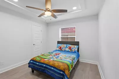 7027 Kingsway Drive, Houston, TX 77087 - Photo 11