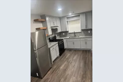 7027 Kingsway Drive, Houston, TX 77087 - Photo 19