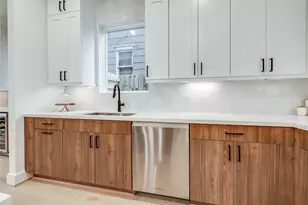 415 W Drew St, Houston, TX 77006 - Photo 15