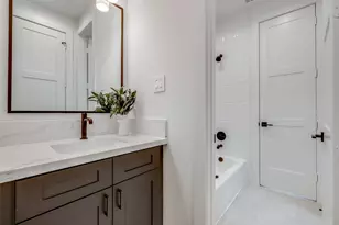 415 W Drew St, Houston, TX 77006 - Photo 33