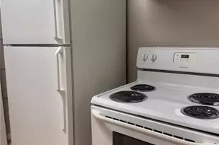 9413 Hollock St, Houston, TX 77075 - Photo 7