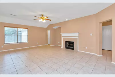 8506 Chancellorsville Lane, Houston, TX 77083 - Photo 11