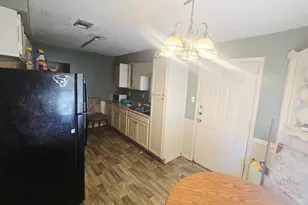 330 Dorchester St, Houston, TX 77022 - Photo 11