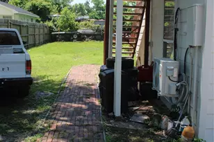 330 Dorchester St, Houston, TX 77022 - Photo 15