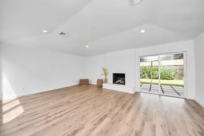 2302 Quail Valley East Drive, Missouri City, TX 77459 - Photo 13