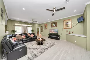 9645 Ashville Dr, Houston, TX 77051 - Photo 11
