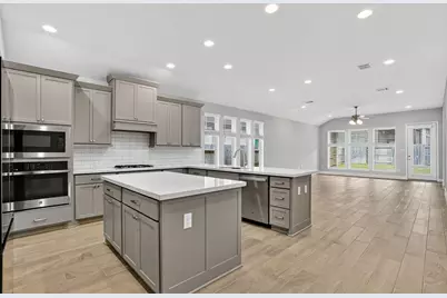 15711 Autumn Sun Court, Conroe, TX 77302 - Photo 7