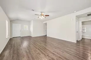 260 Gallant Front Trl, Magnolia, TX 77354 - Photo 5