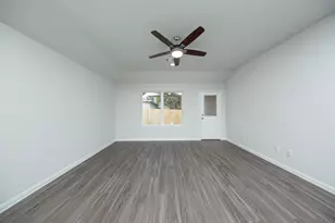 213 Lake Estates Dr, Montgomery, TX 77356 - Photo 9