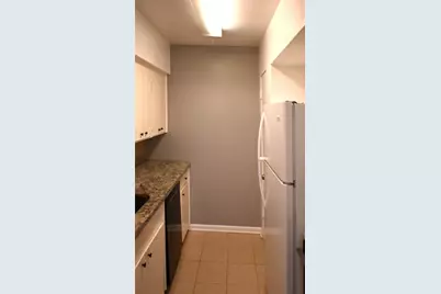 2101 Fountain View Drive #38C, Houston, TX 77057 - Photo 9