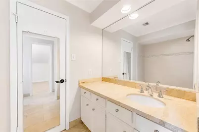 407 Barkers Landing Court, Houston, TX 77079 - Photo 25