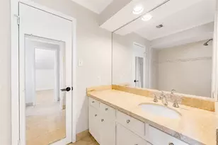 407 Barkers Landing Ct, Houston, TX 77079 - Photo 25