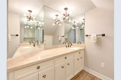 407 Barkers Landing Court, Houston, TX 77079 - Photo 19