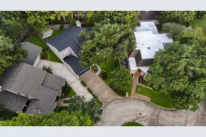 407 Barkers Landing Court, Houston, TX 77079 - Photo 3