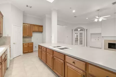 27 E Palmer Bend, The Woodlands, TX 77381 - Photo 21