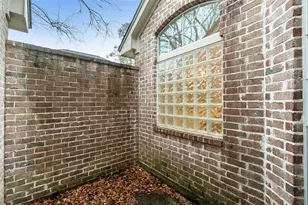 27 E Palmer Bend, Spring, TX 77381 - Photo 13