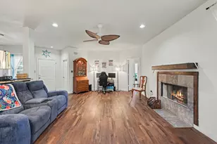 13262 Lake Breeze Ln, Willis, TX 77318 - Photo 9