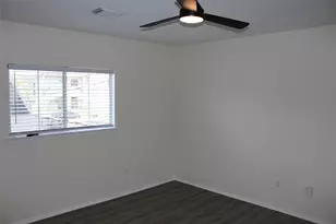 11955 Chanteloup Dr, Houston, TX 77047 - Photo 21