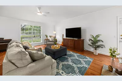 3807 Flintrock Lane, Sugar Land, TX 77479 - Photo 9