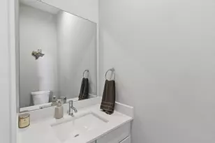 728 W Donovan St, Houston, TX 77091 - Photo 13