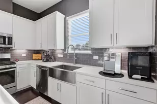 728 W Donovan St, Houston, TX 77091 - Photo 11