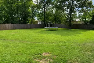 297 Mable St, Conroe, TX 77301 - Photo 9