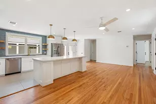1910 Lynnview Dr, Houston, TX 77055 - Photo 5