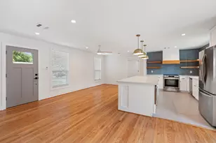 1910 Lynnview Dr, Houston, TX 77055 - Photo 3