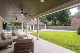 25 Woodsborough Cir, Spring Valley Village, TX 77055 - Photo 43