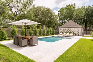 25 Woodsborough Cir, Spring Valley Village, TX 77055 - Photo 47