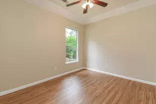 9523 Tallow Tree Dr, Houston, TX 77070 - Photo 13