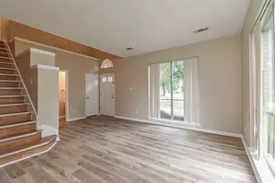 9523 Tallow Tree Dr, Houston, TX 77070 - Photo 9