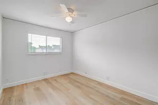 11002 Hammerly Blvd, Houston, TX 77043 - Photo 17