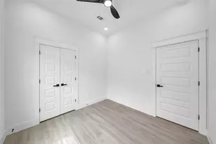 4834 Higgins St, Houston, TX 77033 - Photo 23