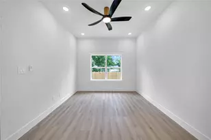 4834 Higgins St, Houston, TX 77033 - Photo 13