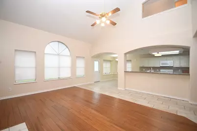 10430 Sanibel Falls Court, Houston, TX 77095 - Photo 15