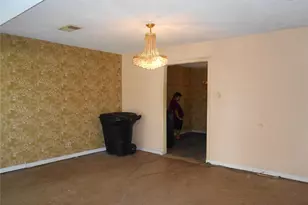 8535 Wiggins St, Houston, TX 77029 - Photo 13