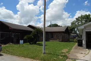 8535 Wiggins St, Houston, TX 77029 - Photo 1